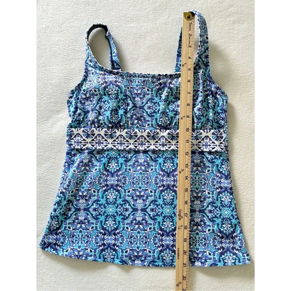 Lands’ End Tankini Top 4 Petite Blue Tile Print Underwire Resort Cruise Wear